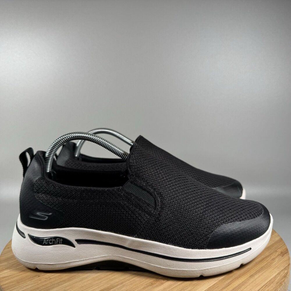 S Skechers GOwalk Arch‎ Fit Togpath Black Slip-On Shoes Mens 8 4E Comfort